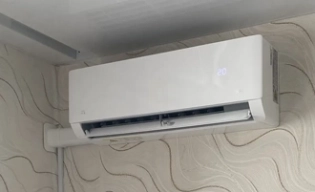 Установка кондиционера Funai, трасса внутри лоджии, Эльмаш, Екатеринбург