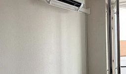 Midea через балкон, Пионерский