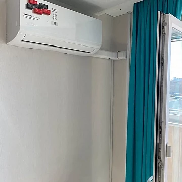 cherez_balkon_botan_2