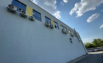 105