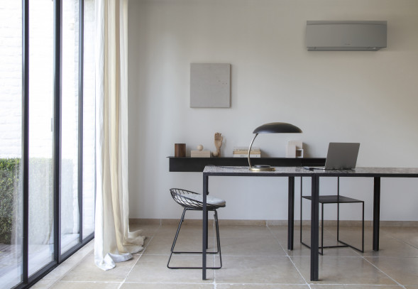 Кондиционер инверторный Daikin FTXJ25AS/RXJ25A